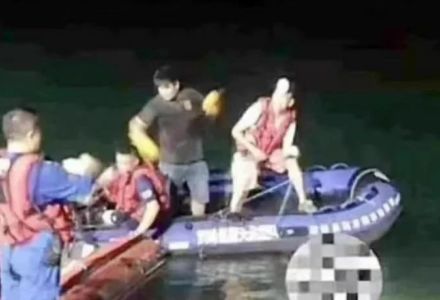 32岁女子和三名干部夜游溺亡,事件十分蹊跷,三大疑点,一大突破口_无忧印象